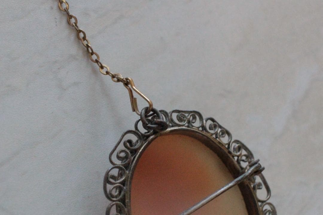 【D】アンティークシェルカメオブローチ