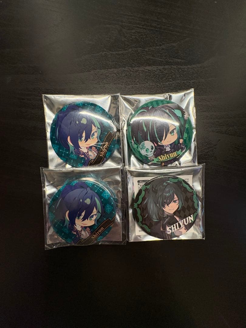 しゆんくん缶バッチ　アクリルキーホルダー　アクリルスタンド　ポーチ