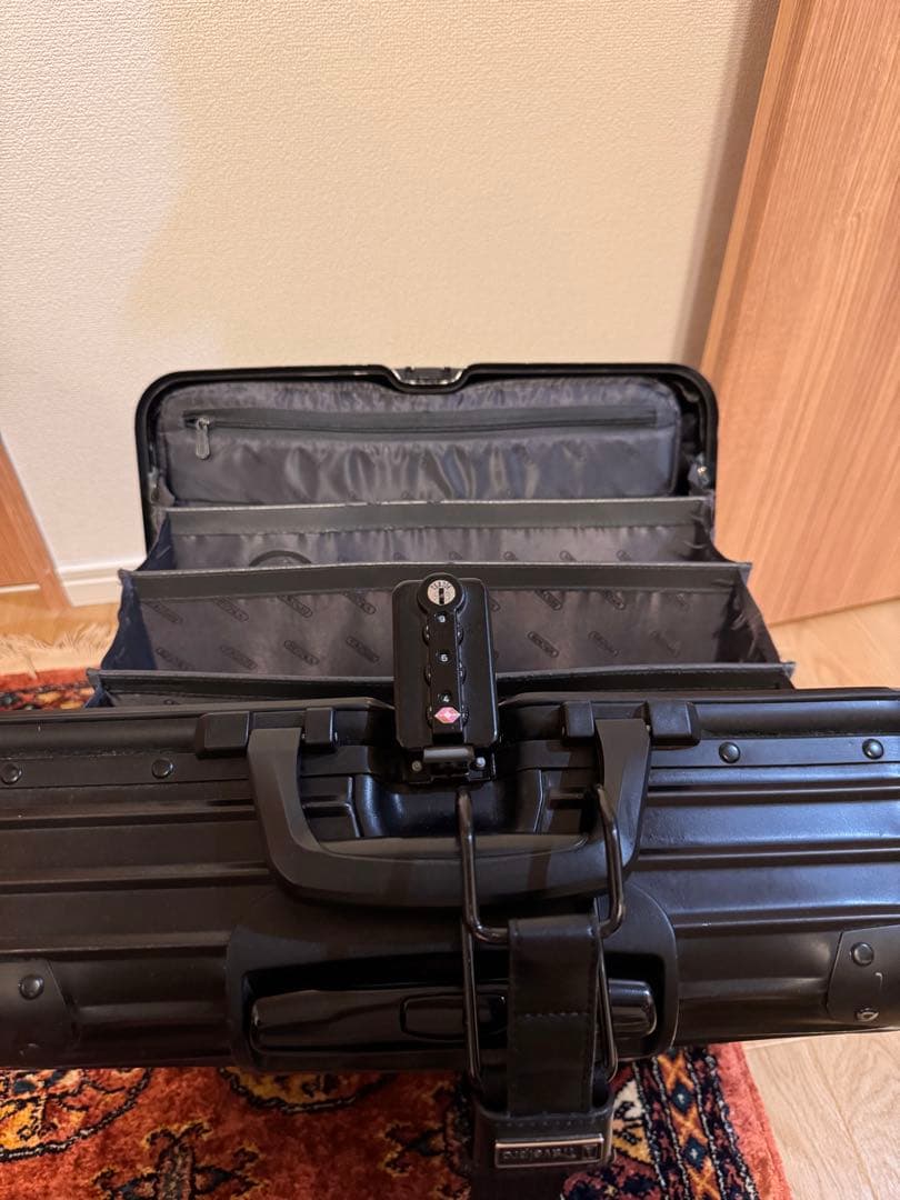 ★正規品★リモワ RIMOWA★トパーズステルス 機内持込可 2輪 23L★