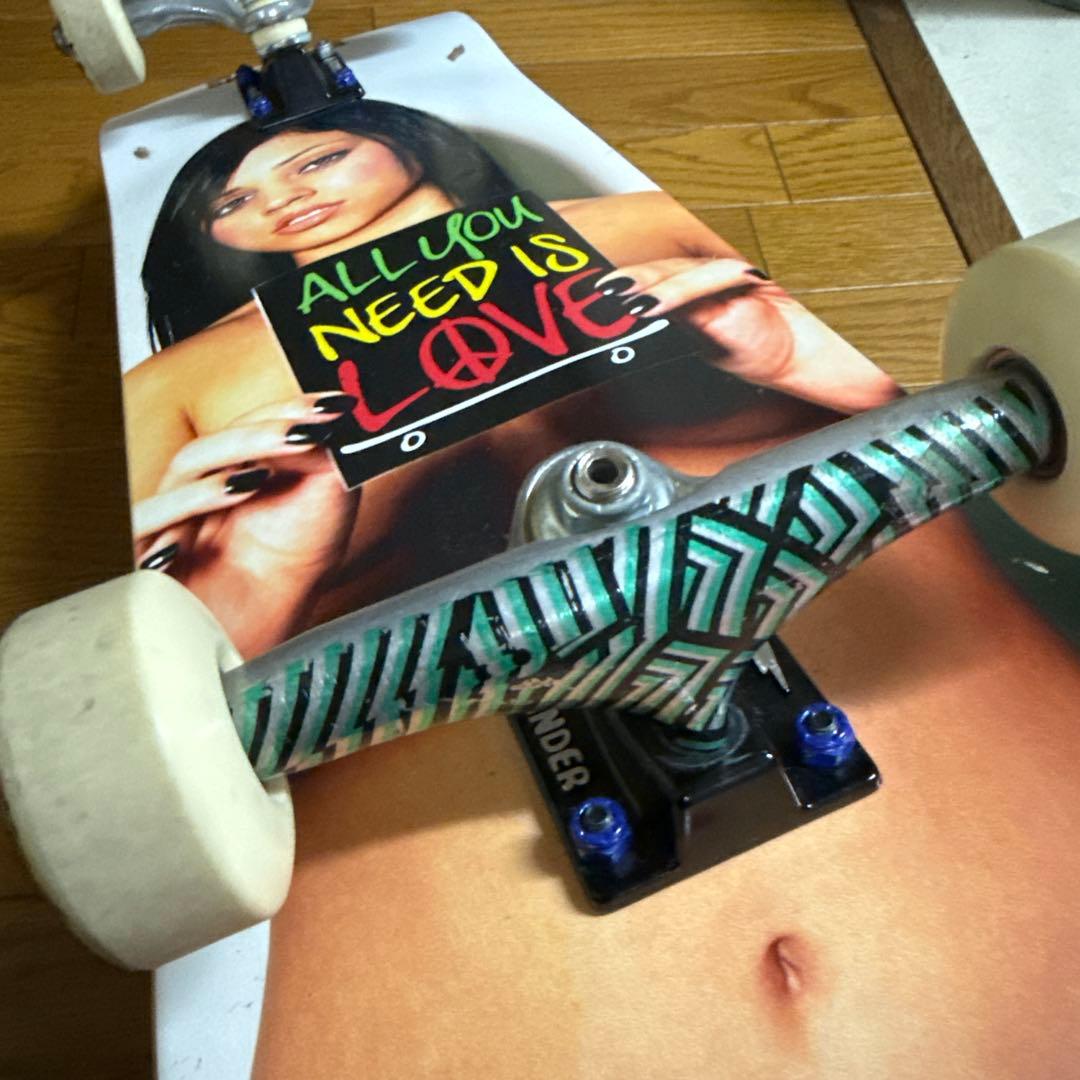 スケートボード 女性デザイン コンプリート SK8MAFIA