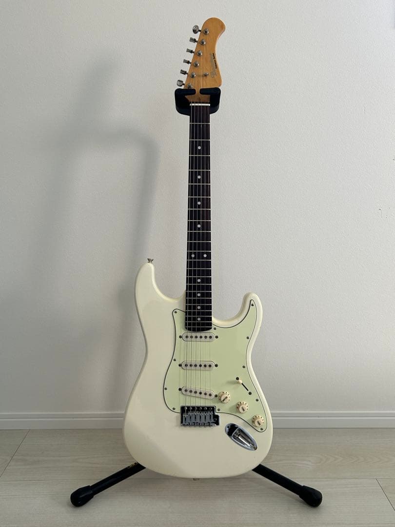 ギター Bacchus UNIVERSE SERIES BST-250? 350?