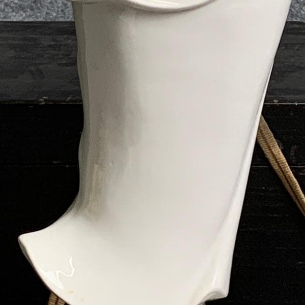 白磁蓮上観音立像箱付き [B29455]