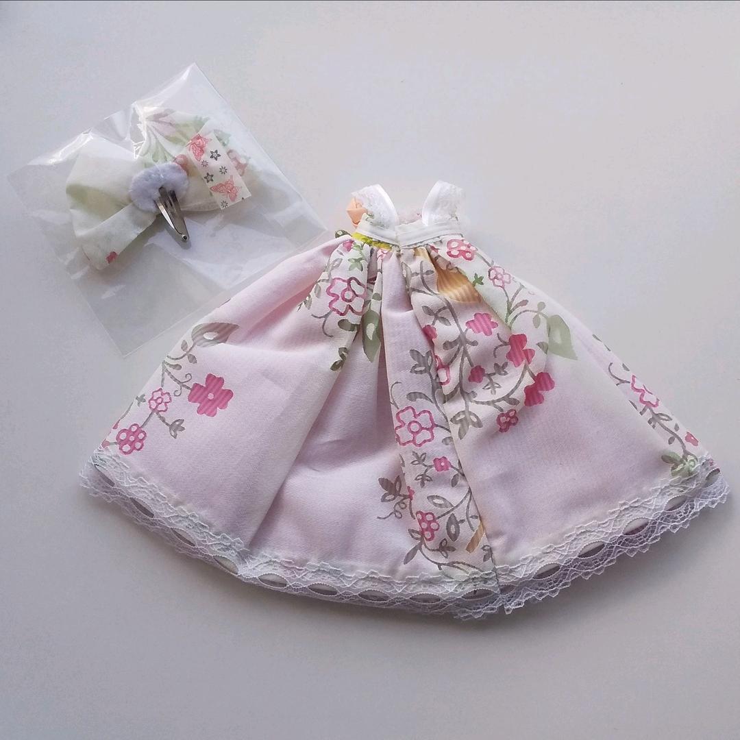 確認用リカちゃんサイズ ハンドメイド 花柄 ドレスワンピース