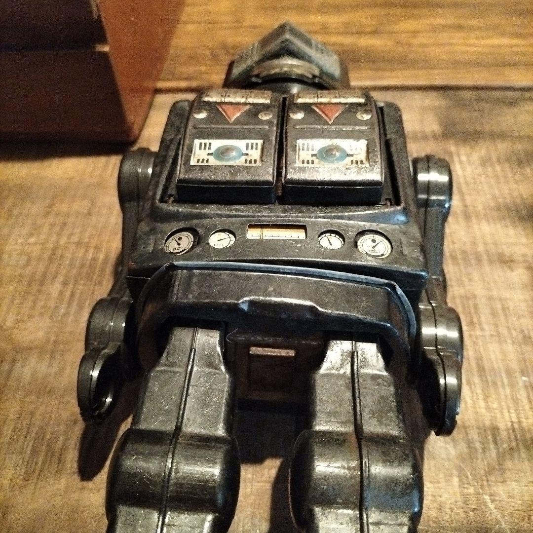 ロボット　ブリキ