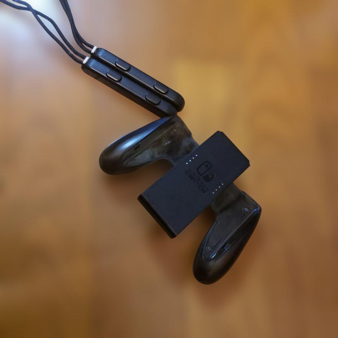 任天堂Switch本体　箱付きセット☆ Joy-Con充電グリップ付き