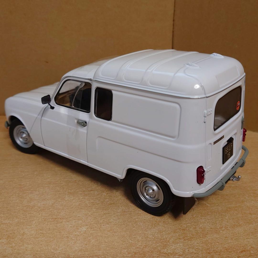 1/18 ルノー 4L F6 (ホワイト) ソリド製ダイキャスト製ミニカー