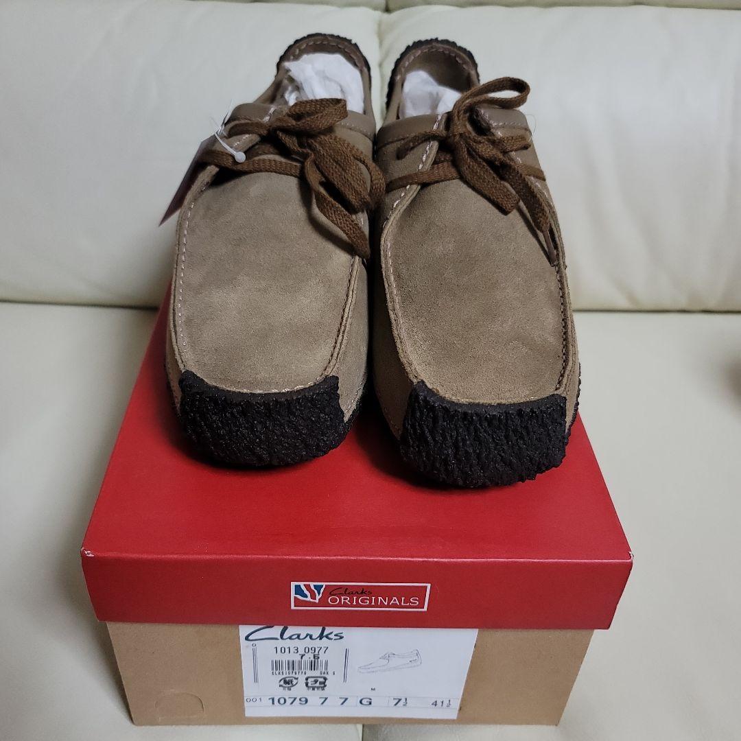 新品未使用タグ付きクラークスClarksワラビーナタリー25.5cm