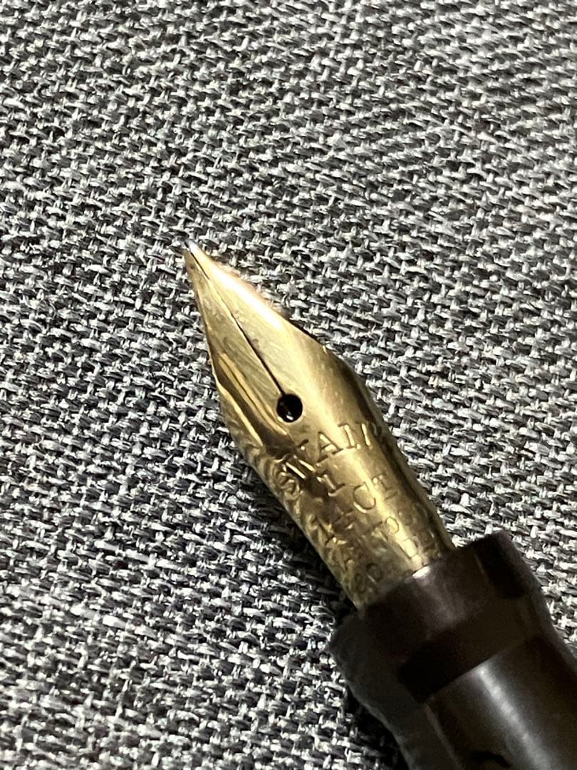 スワン万年筆　レバーレス　14K　（Swan Fountain Pen）