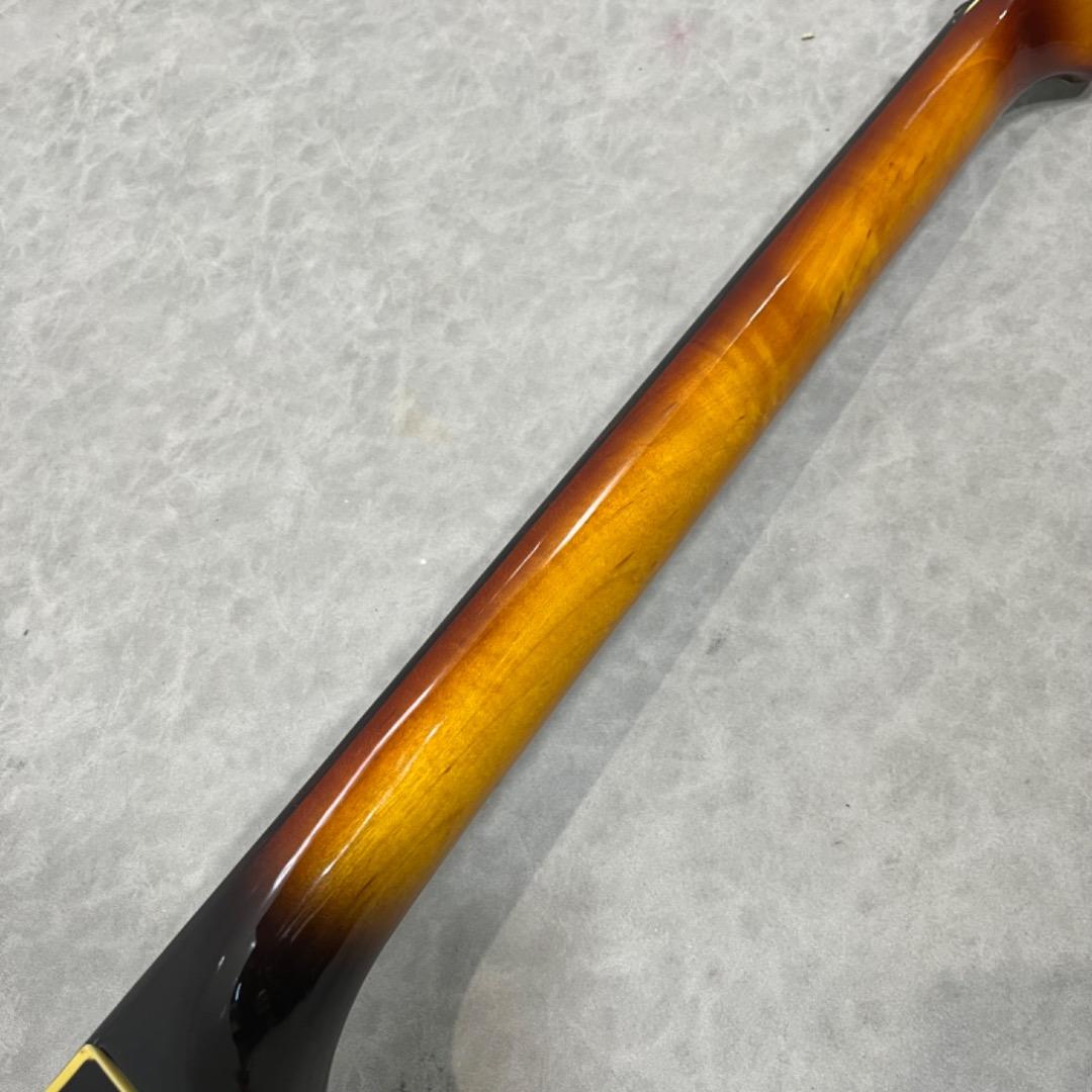 Epiphone Viola バイオリンベース　フレイムメイプル