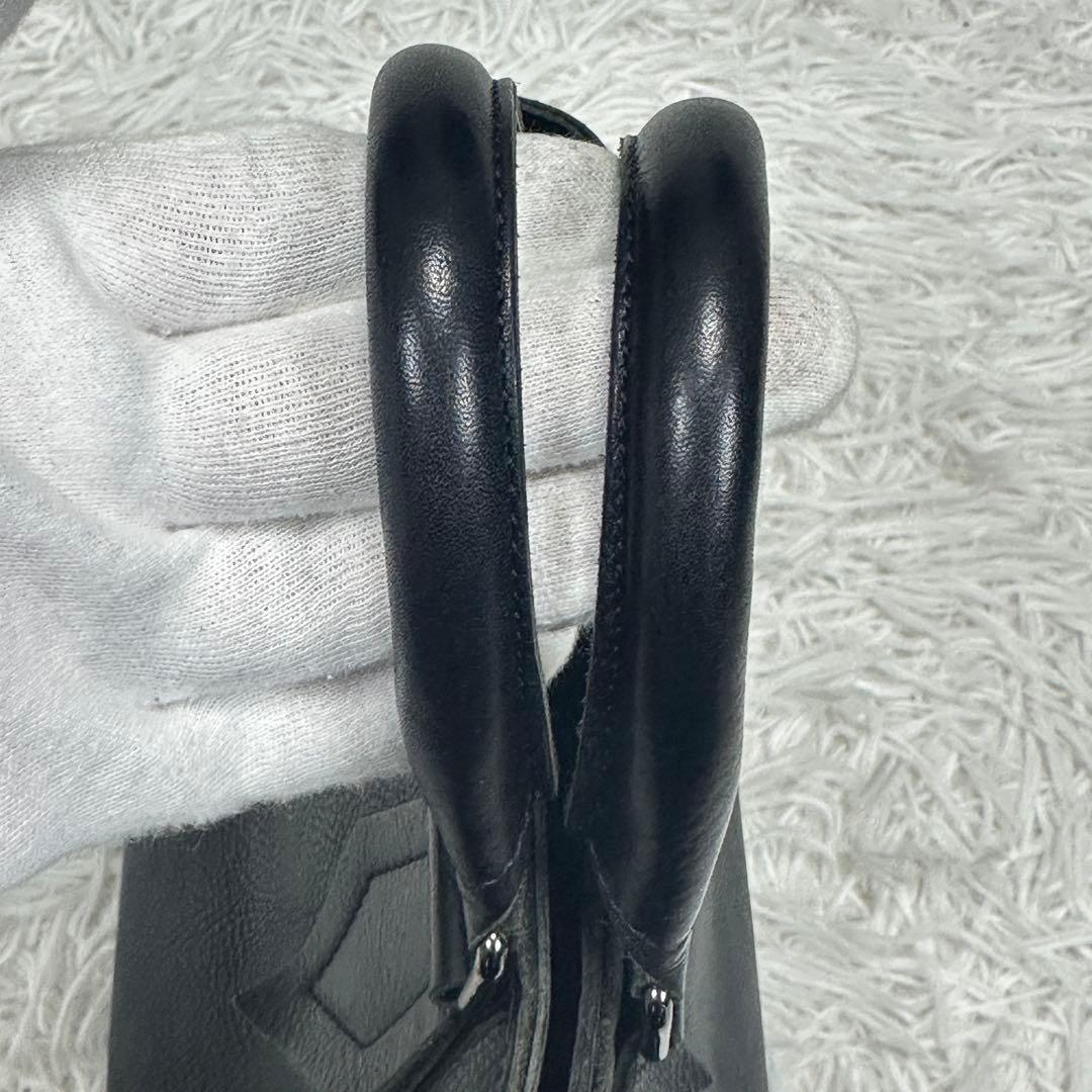 【ヴィヴィアンウエストウッド】ヌーロック オーブ ハンドバッグ スタッズ レザー