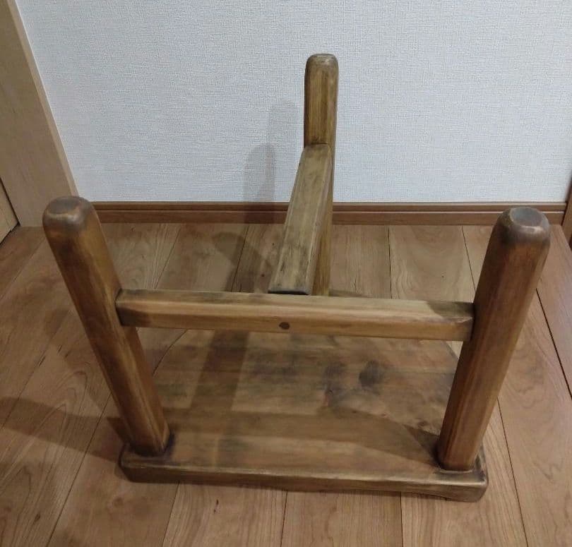 檜の半丸椅子(85)　値下げ❕大変座りやすく、つるつるに仕上げ、アンティーク調