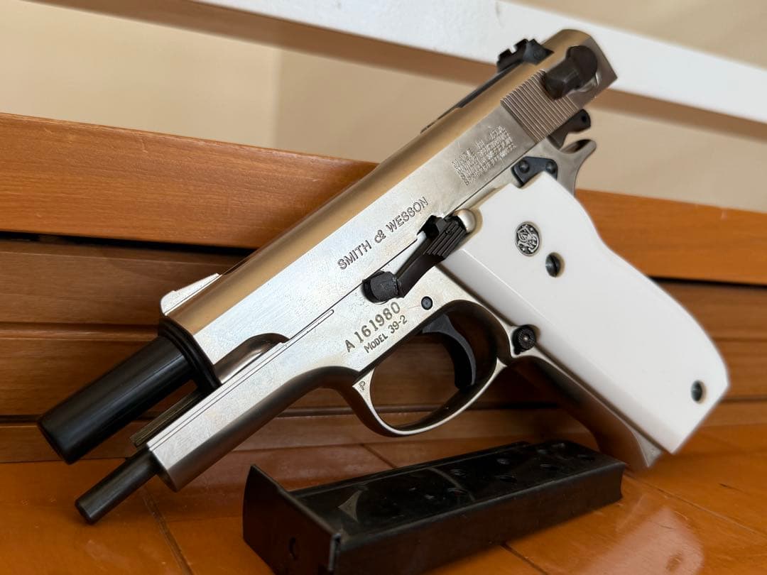 マルシン S&W M39 M39-2 シルバー ホワイトグリップ モデルガン