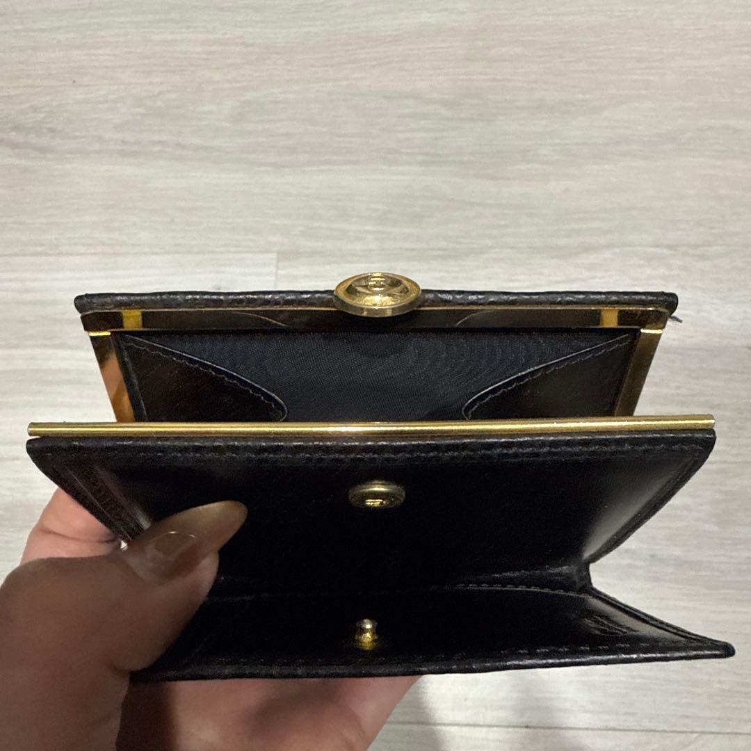 本日のみ限定値下げ中！クリスチャンディオール二つ折り財布