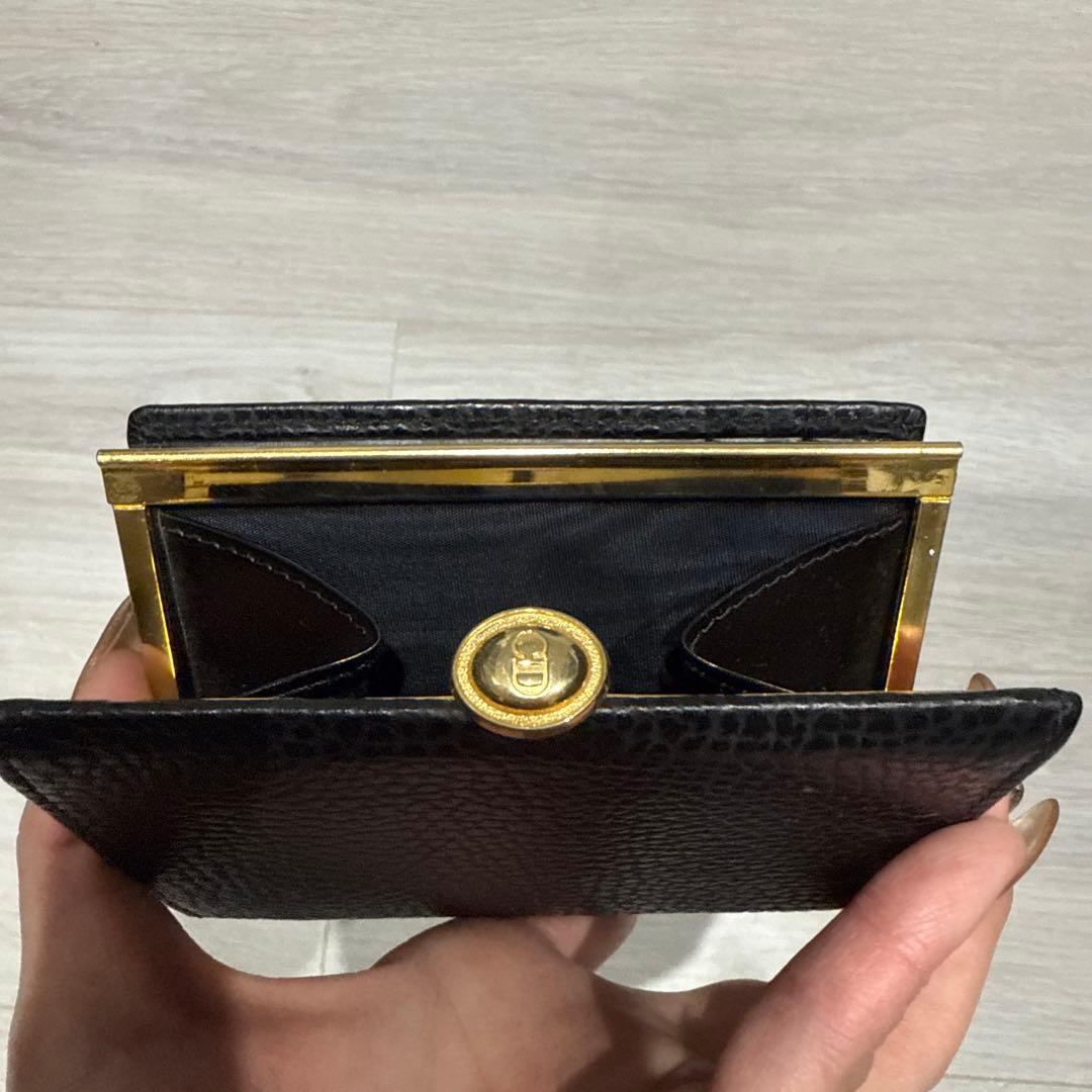 本日のみ限定値下げ中！クリスチャンディオール二つ折り財布