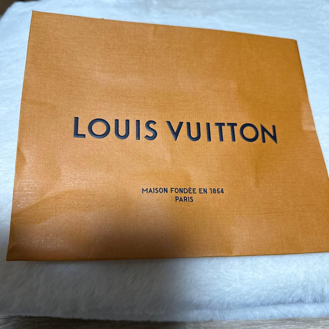 ヴィトン　ジッピーパース　ICタグ付き