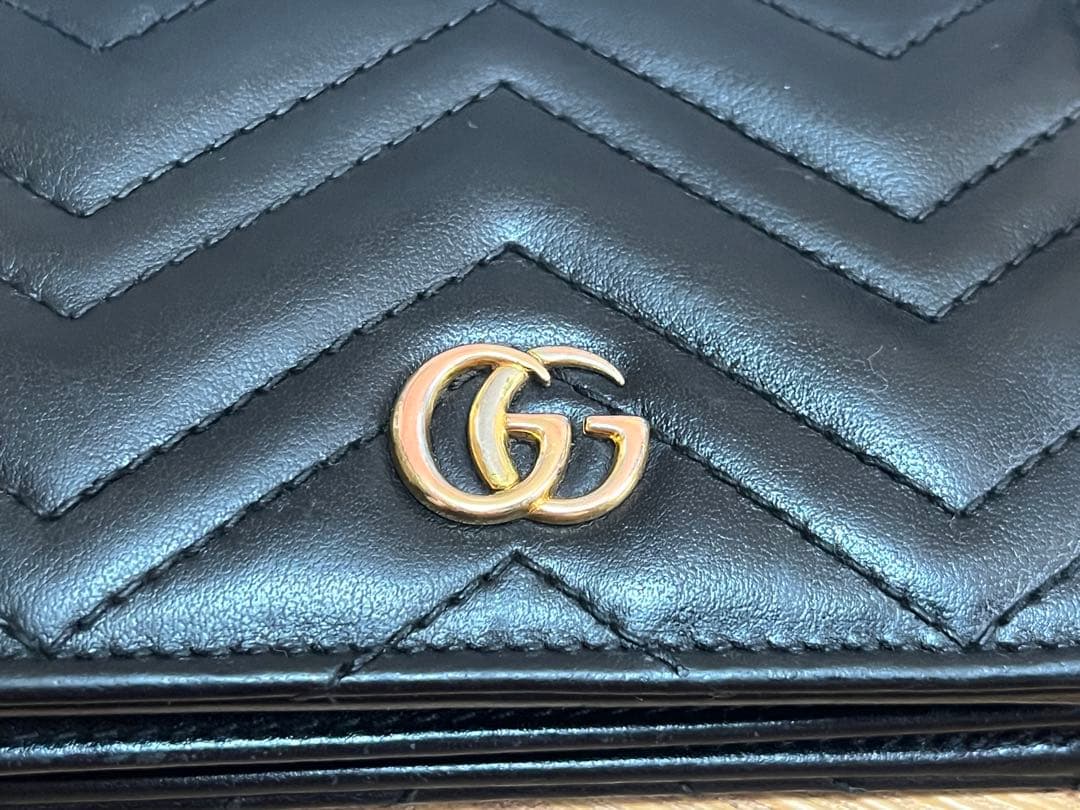 GUCCI ブラックレザー 二つ折り財布