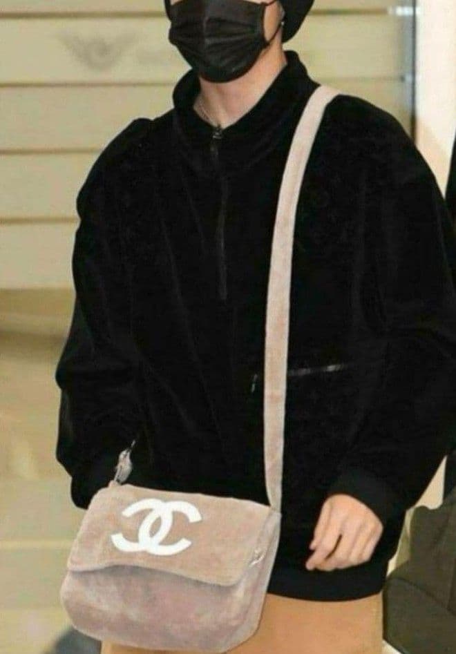 シャネル ショルダーバッグ ベージュ ノベルティ