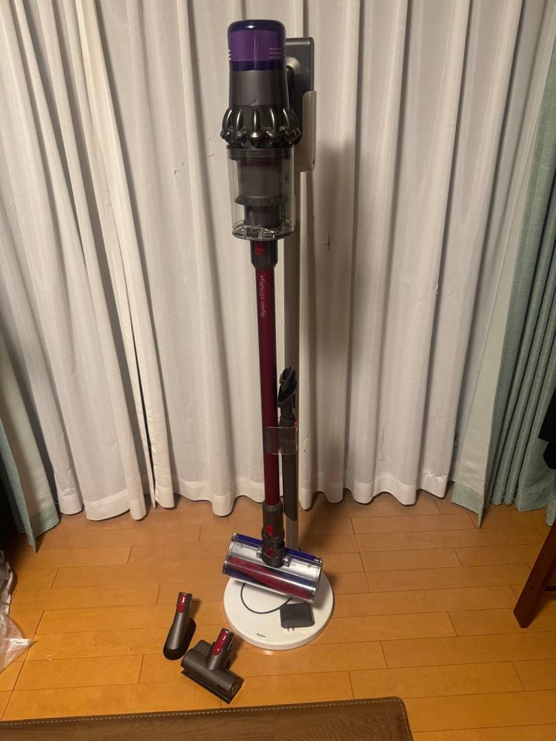 【動作品】 dyson V11 Fluffy+　sv14FFCOM スタンド付き