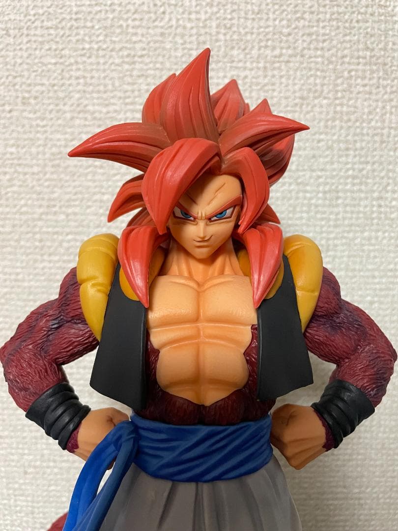 グレイテストサイヤン ゴジータ、悟空、ベジータ3体セット➕GTロゴフィギュア