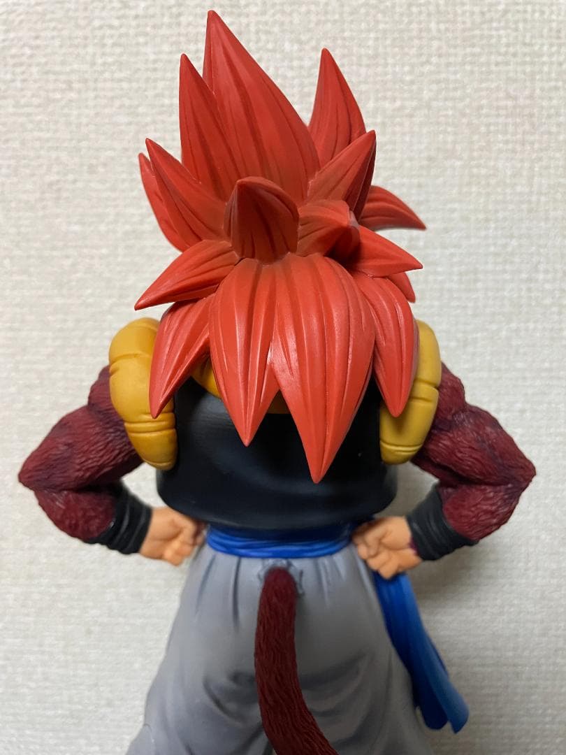 グレイテストサイヤン ゴジータ、悟空、ベジータ3体セット➕GTロゴフィギュア