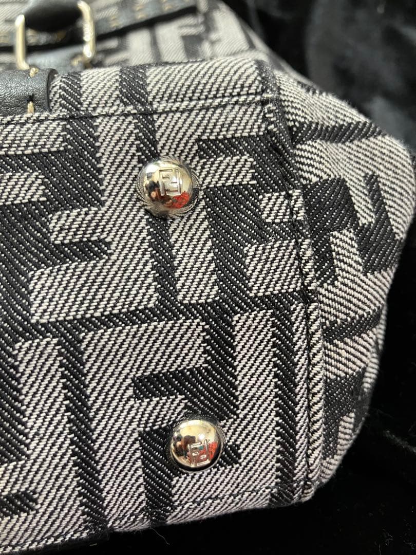 フェンディ リンダ美品