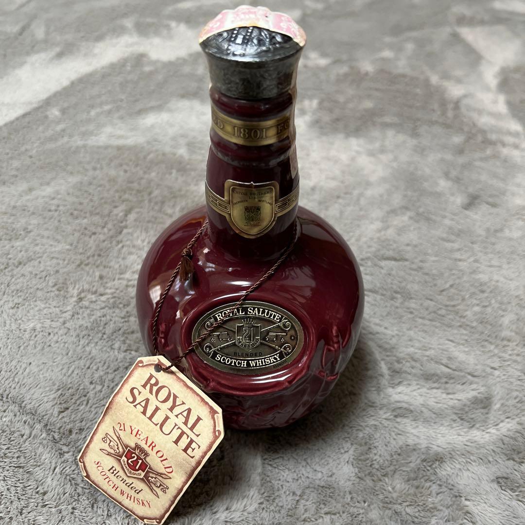 【未開栓】 SALUTE 21年 ブレンデッドスコッチ 陶器ボトル