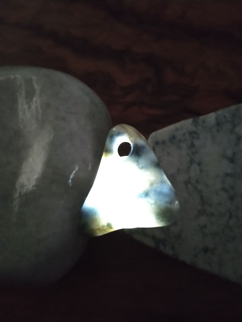 糸魚川翡翠　青