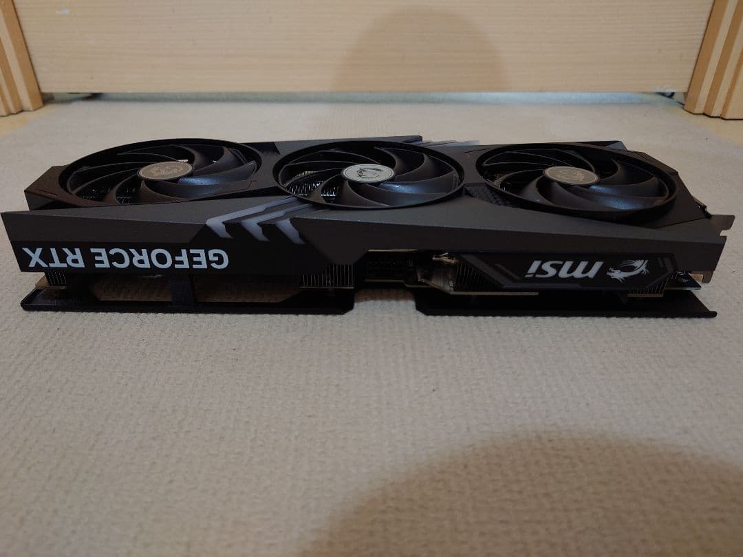【美品】MSI Geforce RTX4070 GAMING X TRIO