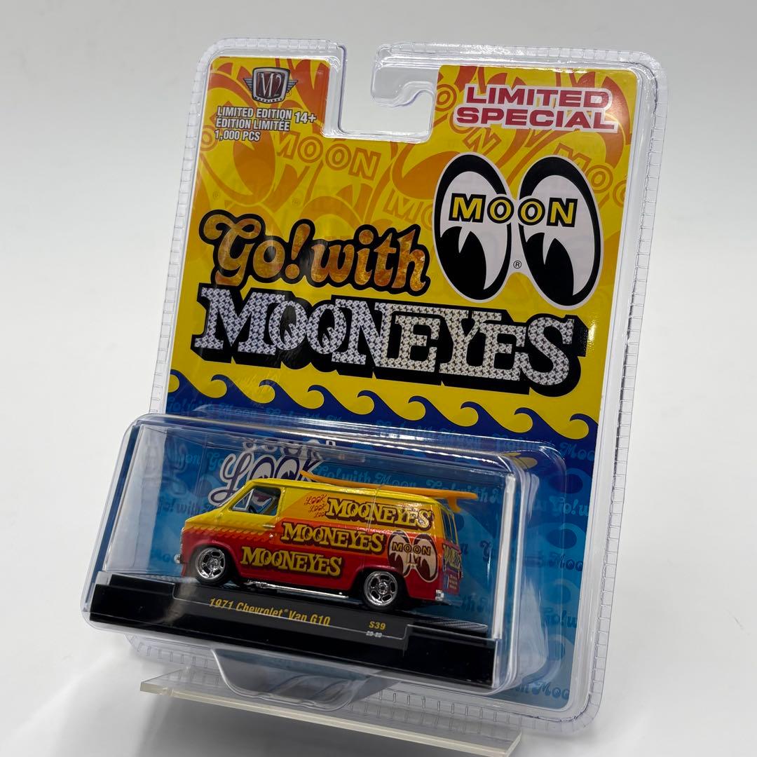 M2マシーン MOONEYES 1971 Chevrolet Van G10