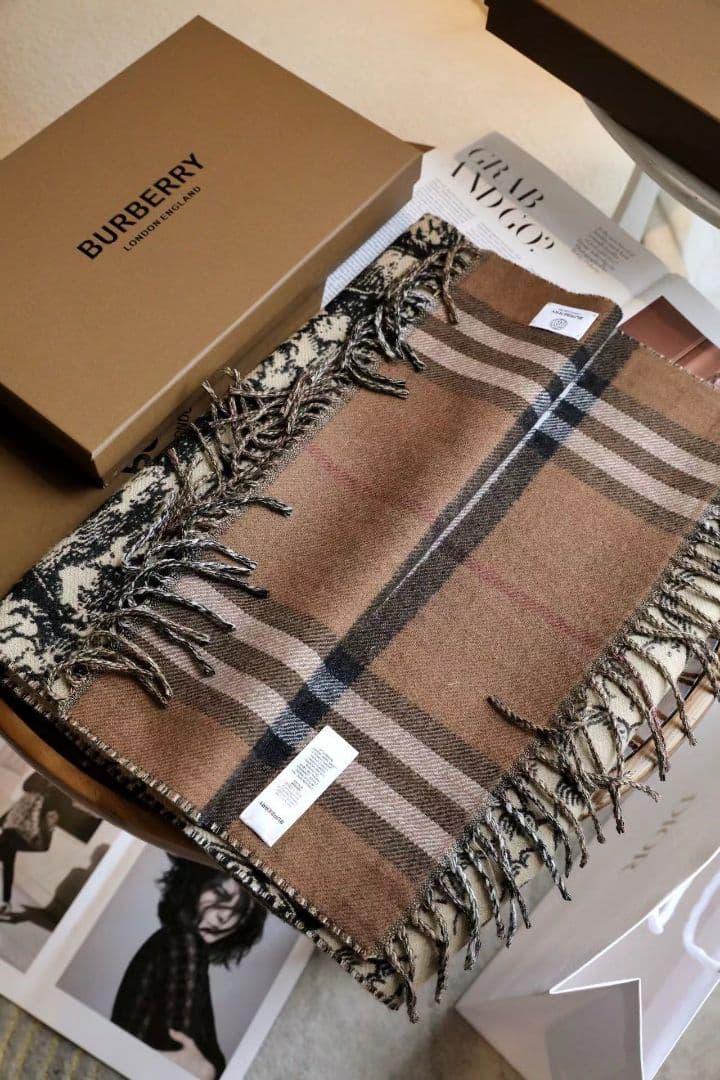 様BURBERRY ウール スカーフ ベージュ チェック柄