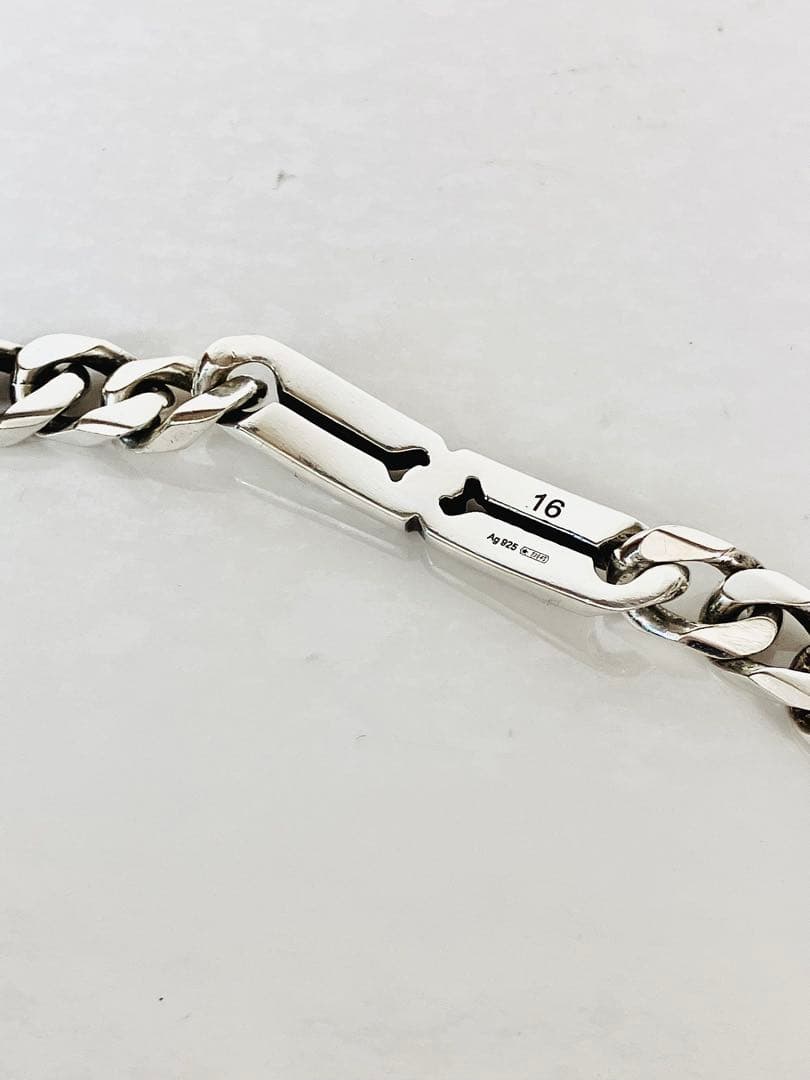 【超美品】GUCCI ノットブレスレット 男女兼用 シルバーバングル　7.５ミリ