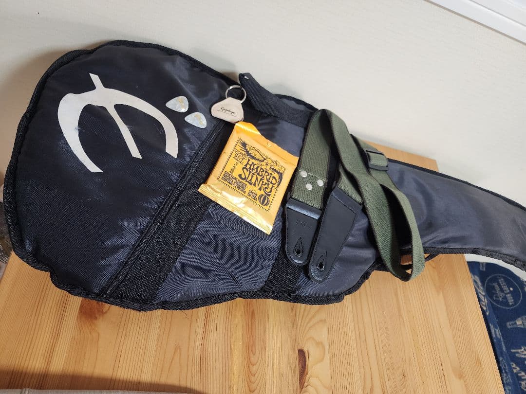 【良品】エピフォン　レスポールジュニア Jr　ソフトケース　新品弦　ピック付き