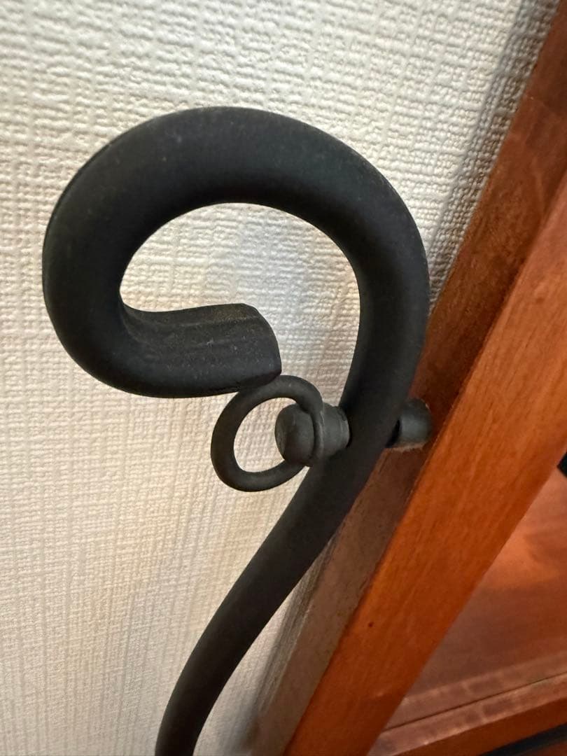 優美な曲線を描く ロートアイアン ドレッサー スツール別売り