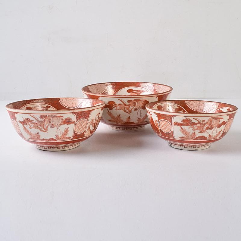 九谷焼　古九谷　赤絵金彩　窓絵　人物花鳥文　三ッ組鉢　時代箱付　U　R8370