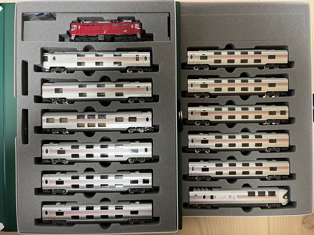 KATO E26系「カシオペア」基本＋増結セット（室内灯有）＋ED79 機関車