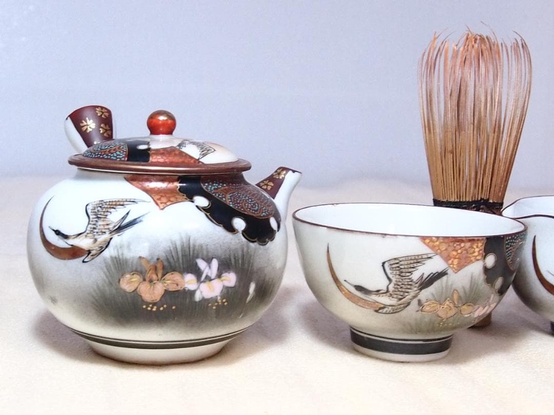 【骨董・時代の美品】九谷焼 茶器揃 5客 湯呑茶碗/湯冷まし/急須 鶴/花/青粒