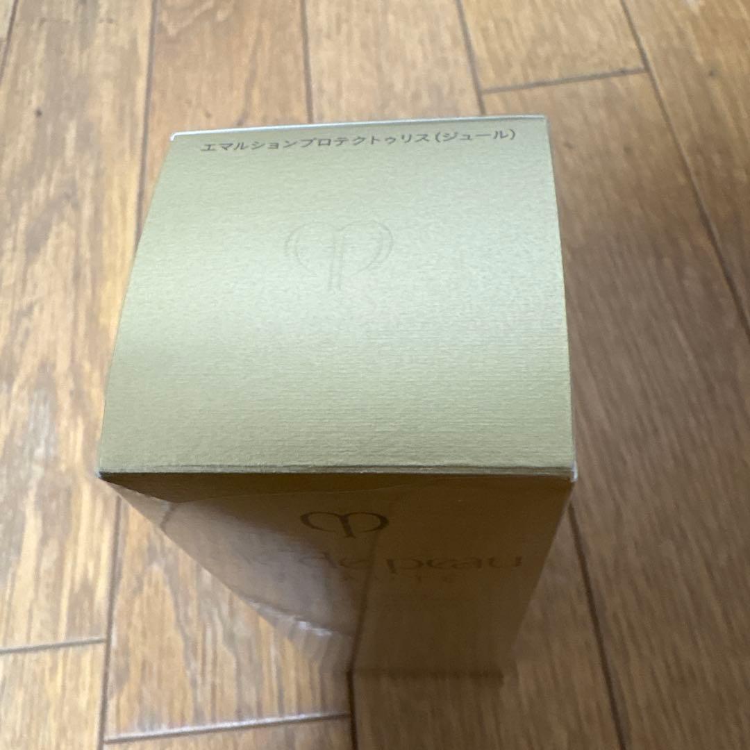 クレドポーボーテ　乳液