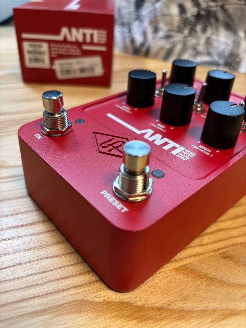 ギター Universal Audio UAFX ANTI