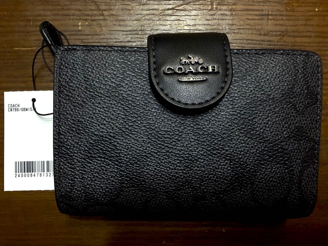 COACH ブラック 二つ折り財布　未使用品
