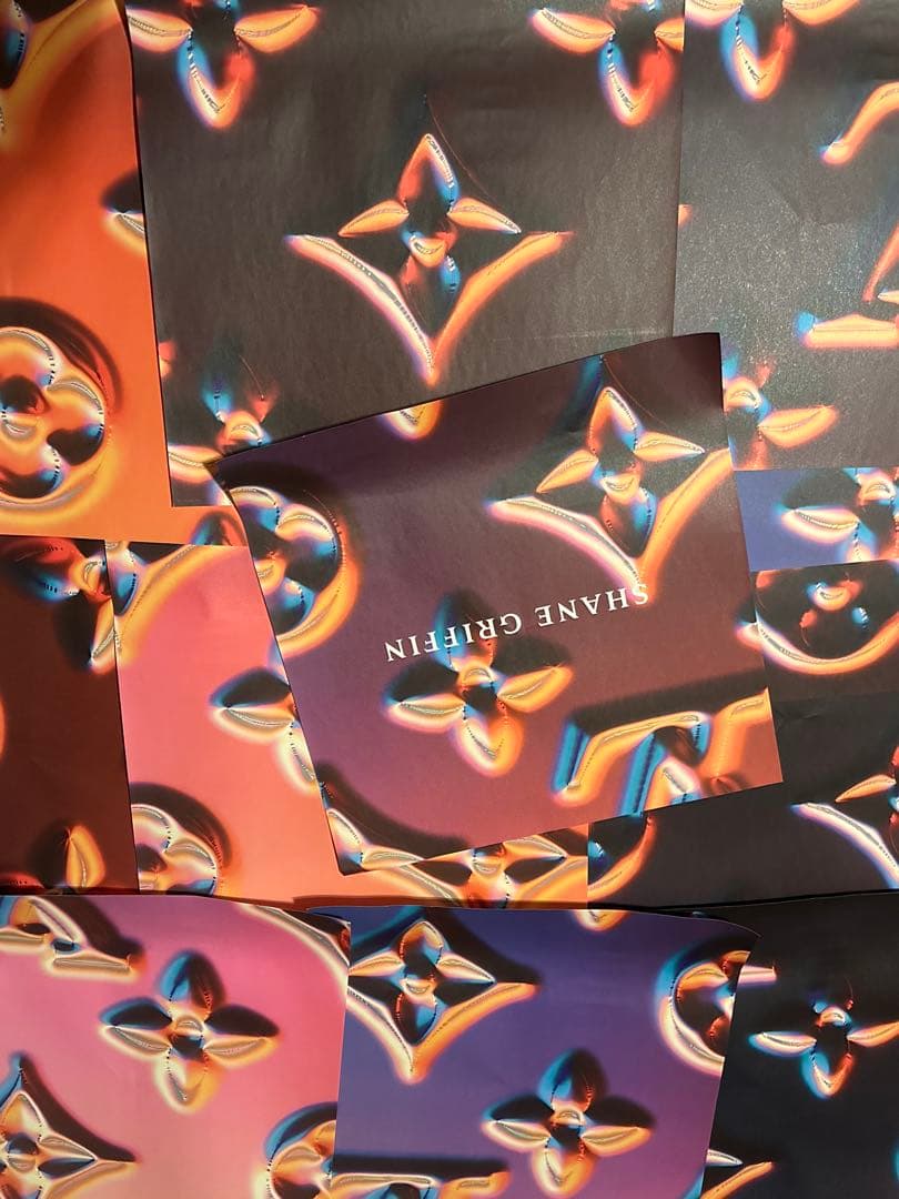 Louis Vuitton ショーウィンドウ掲示パネル