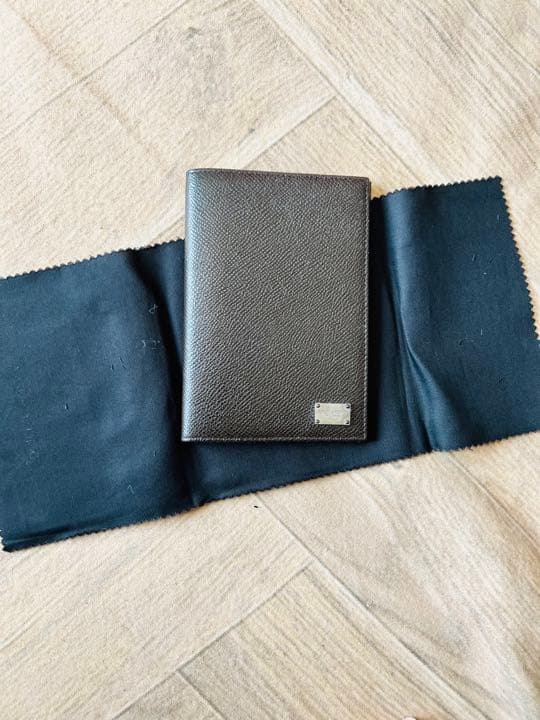 ドルチェ&ガッバーナ　D&G パスポートケース　茶