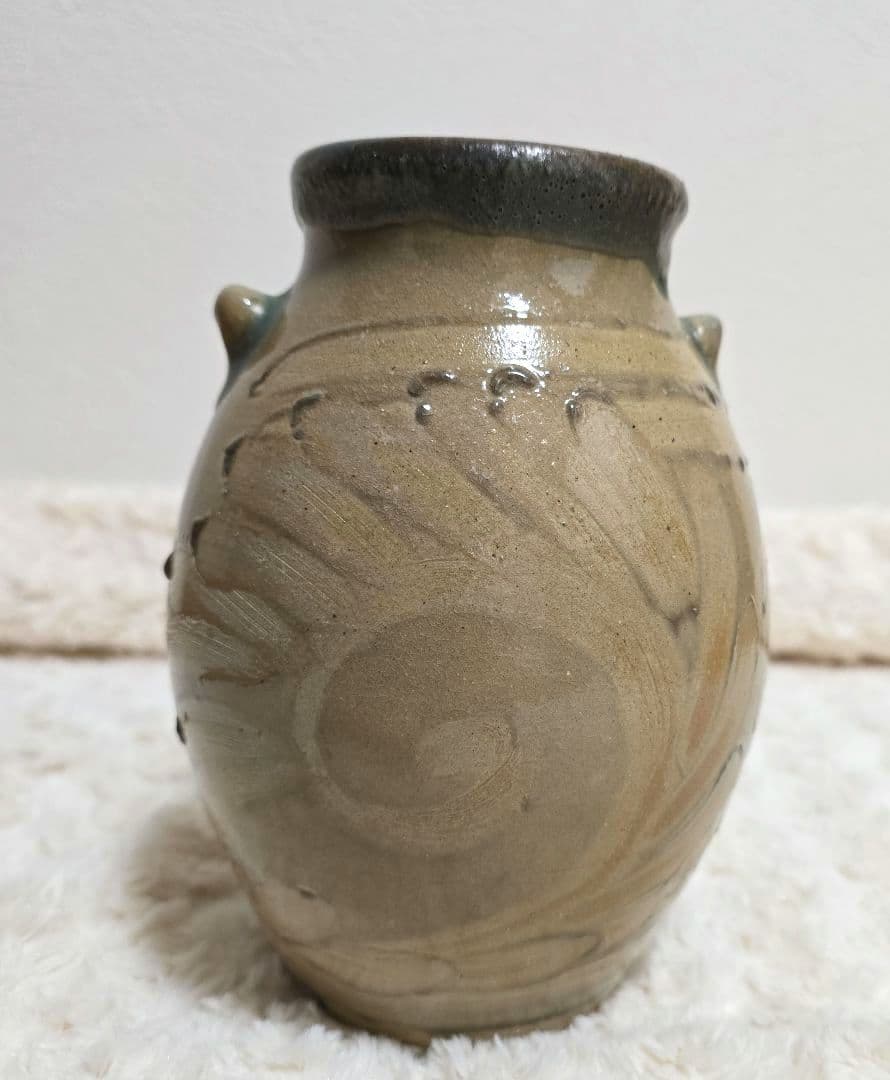 ⑨宮城三成 指描き紋 大花 中型壺 やちむん 沖縄 珍