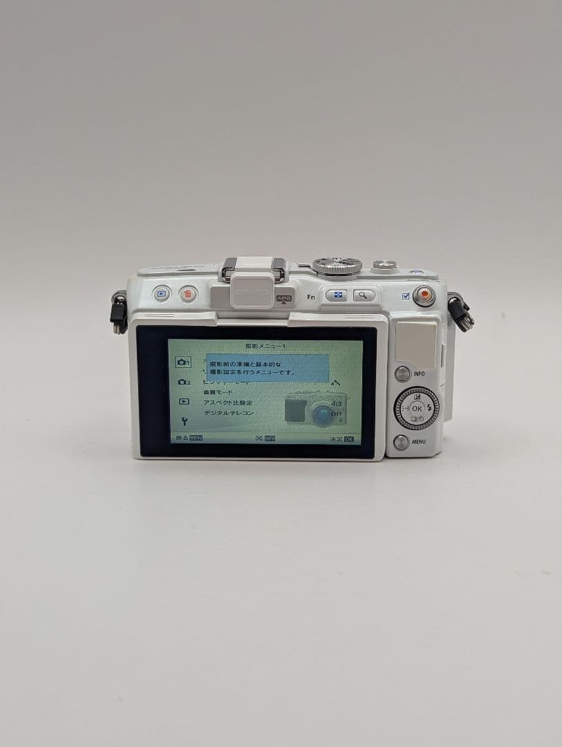 OLYMPUS E-PL6 ホワイト