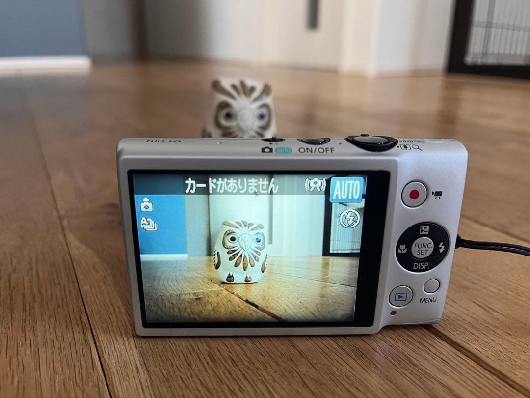 Canon IXY 220Fシルバーコンパクトデジタルカメラ バッテリー充電器付