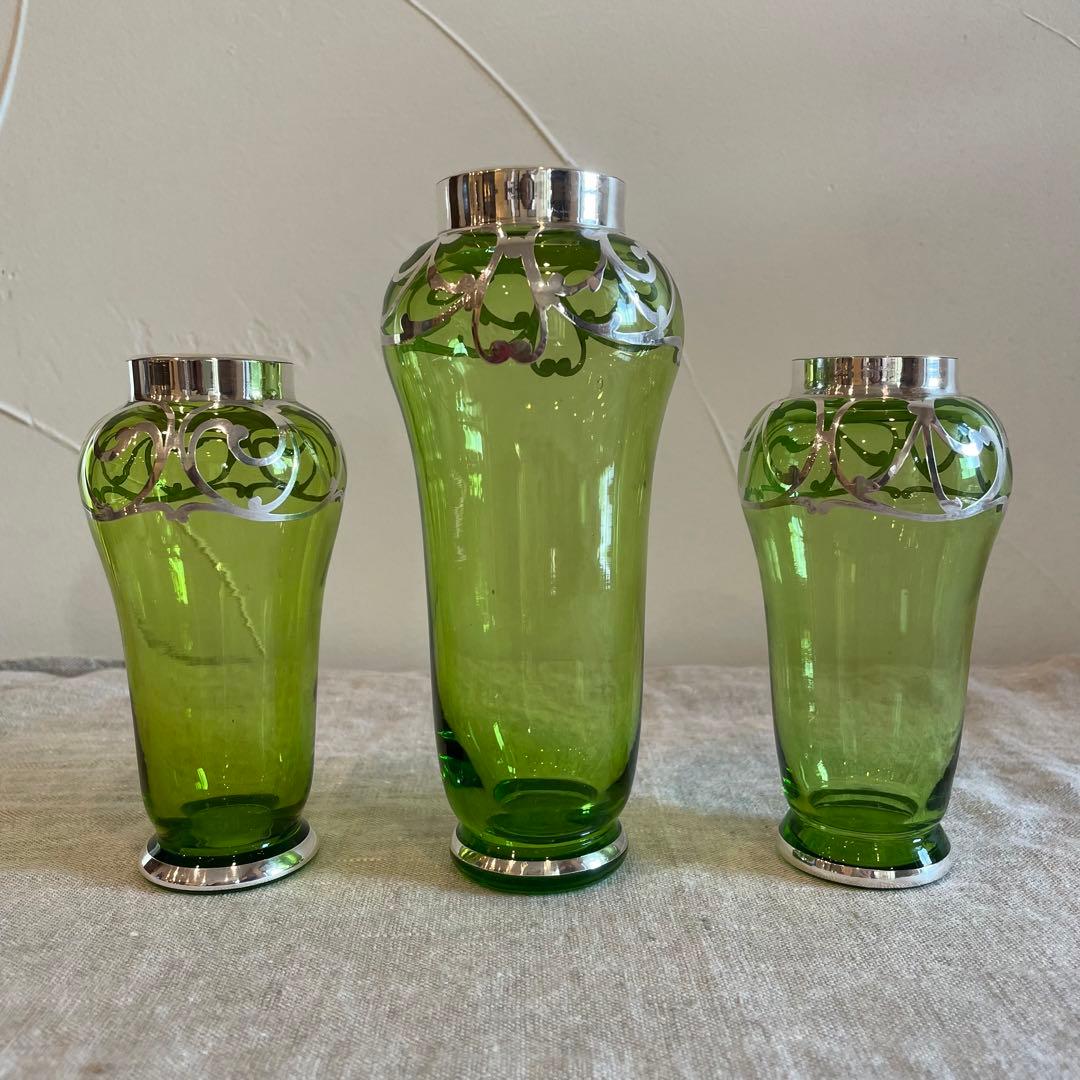 シルバーオーバーレイ　色ガラス　花瓶 アールヌーボー　フラワーベース　花器