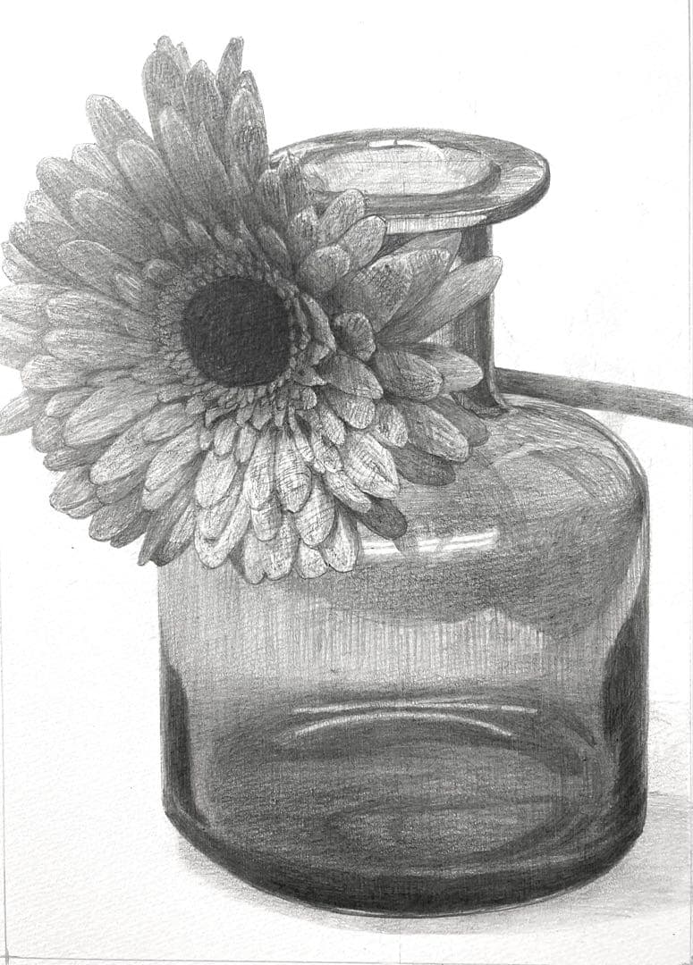 IKEAの花瓶とガーベラの鉛筆画