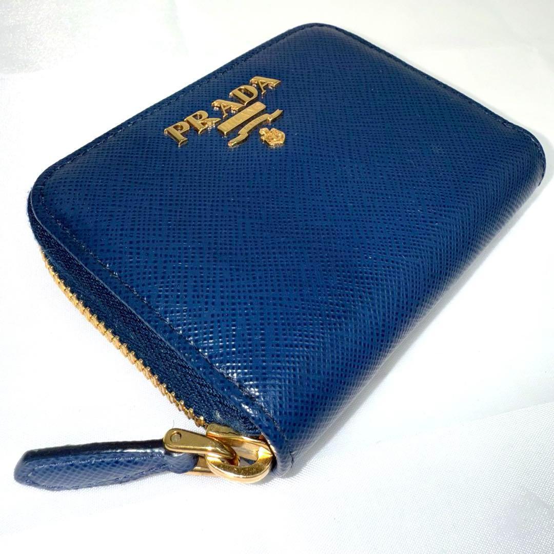 ぶーにゃん ✨極美品✨PRADA プラダ サフィアーノレザー ラウンドジッ