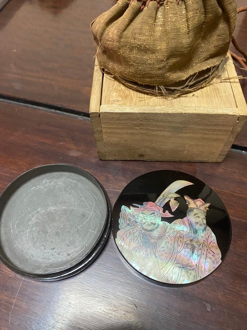 中国　螺鈿　香合