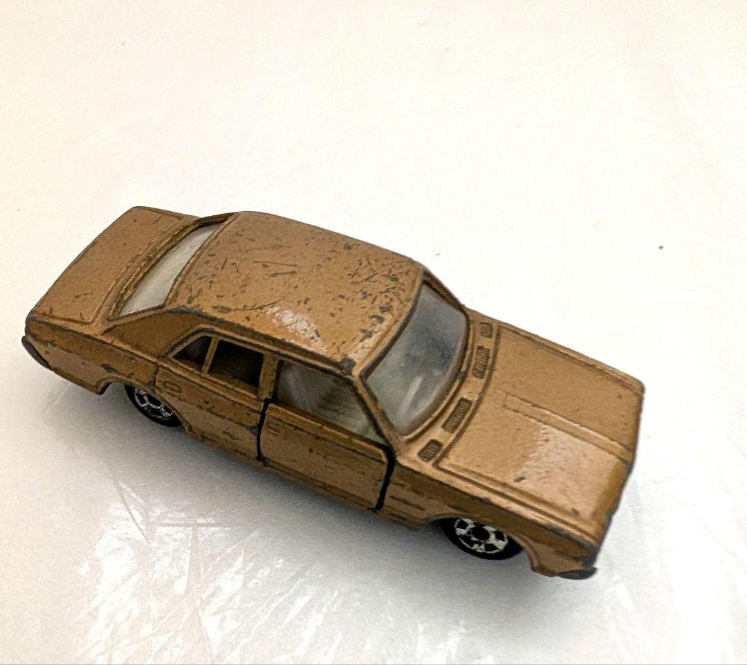 【ゆう@✨まとめ買い割り！✨】トミカ　日産セドリック　No.33 香港製
