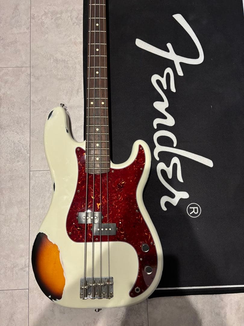 Fender Precision Bass マルチレイヤー　ハードレリック
